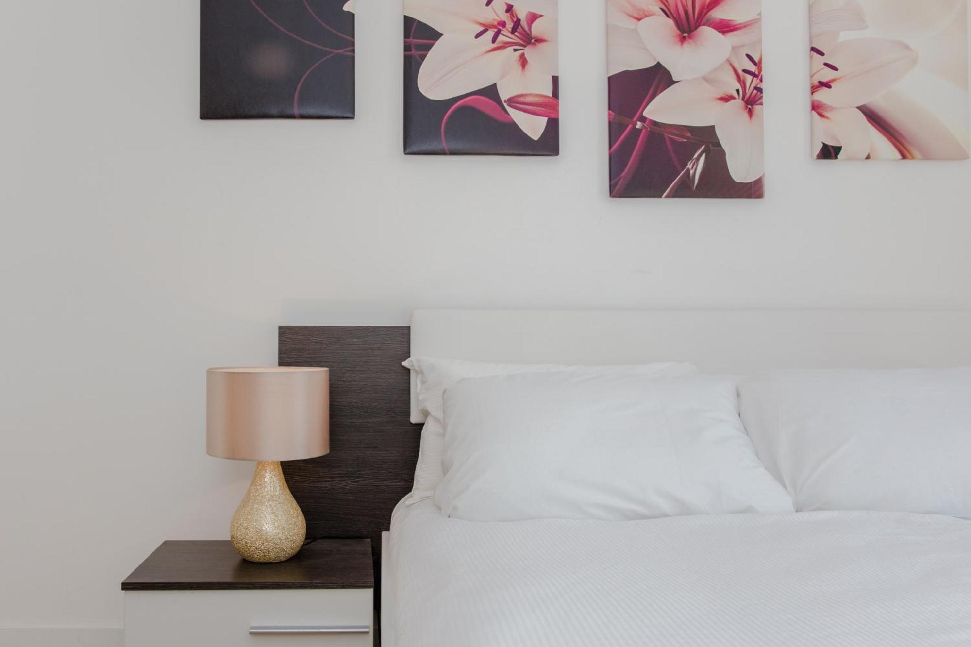 Brand New 2 Bedroom 2 Bath Flat At Brixton Station And O2 For Max 8 Guests Leilighet London