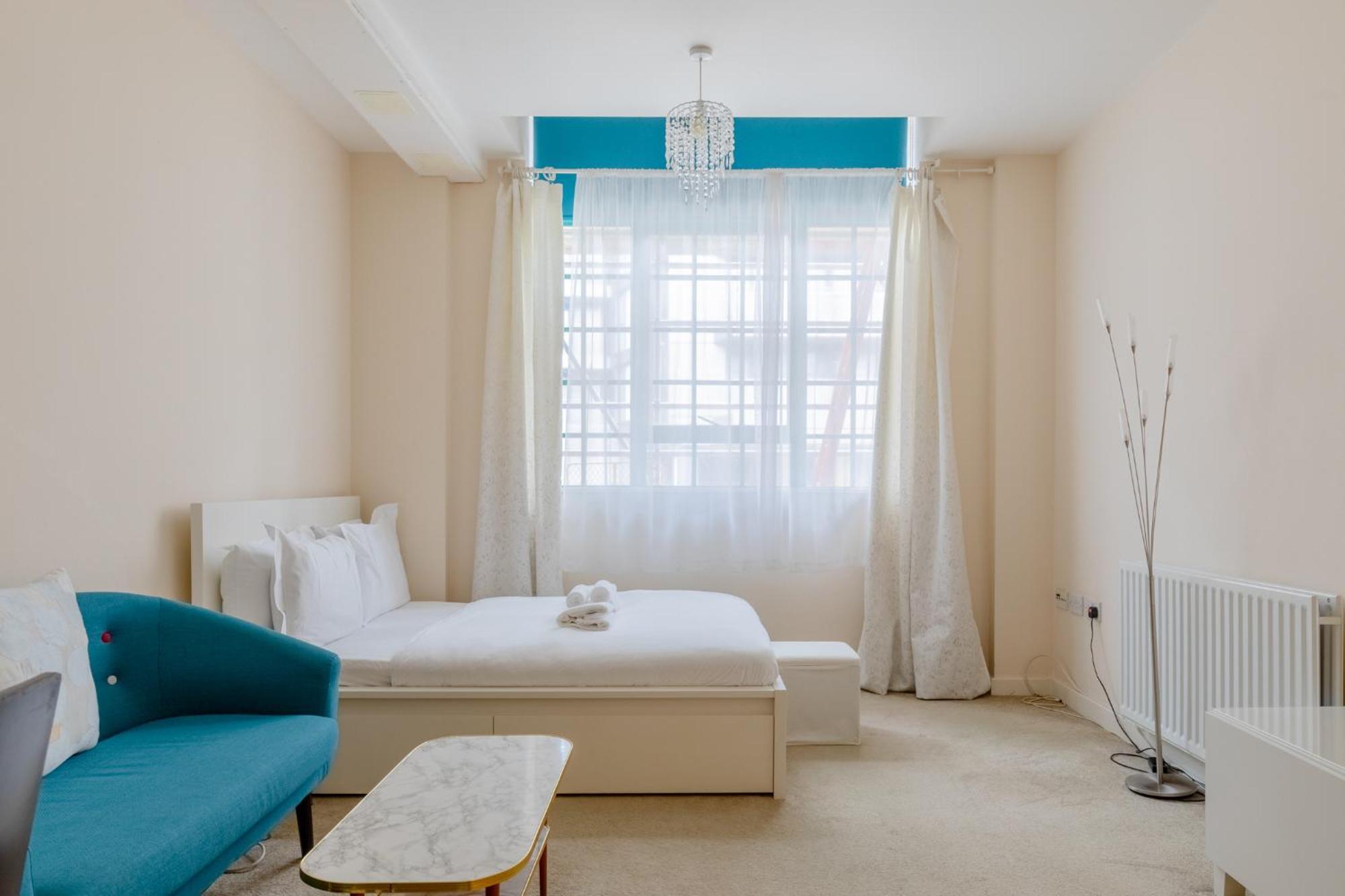 Charming 1bd Flat In A Victorian Chocolate Factory * Londen