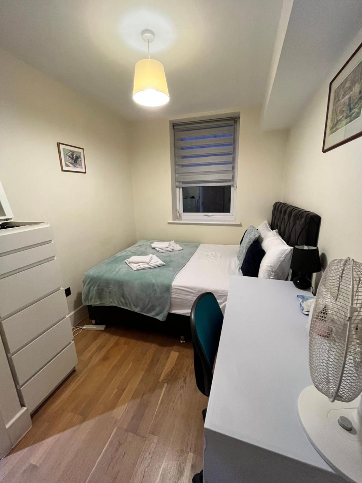 Euston Private Bedrooms 161 Flat3 Privat overnatting