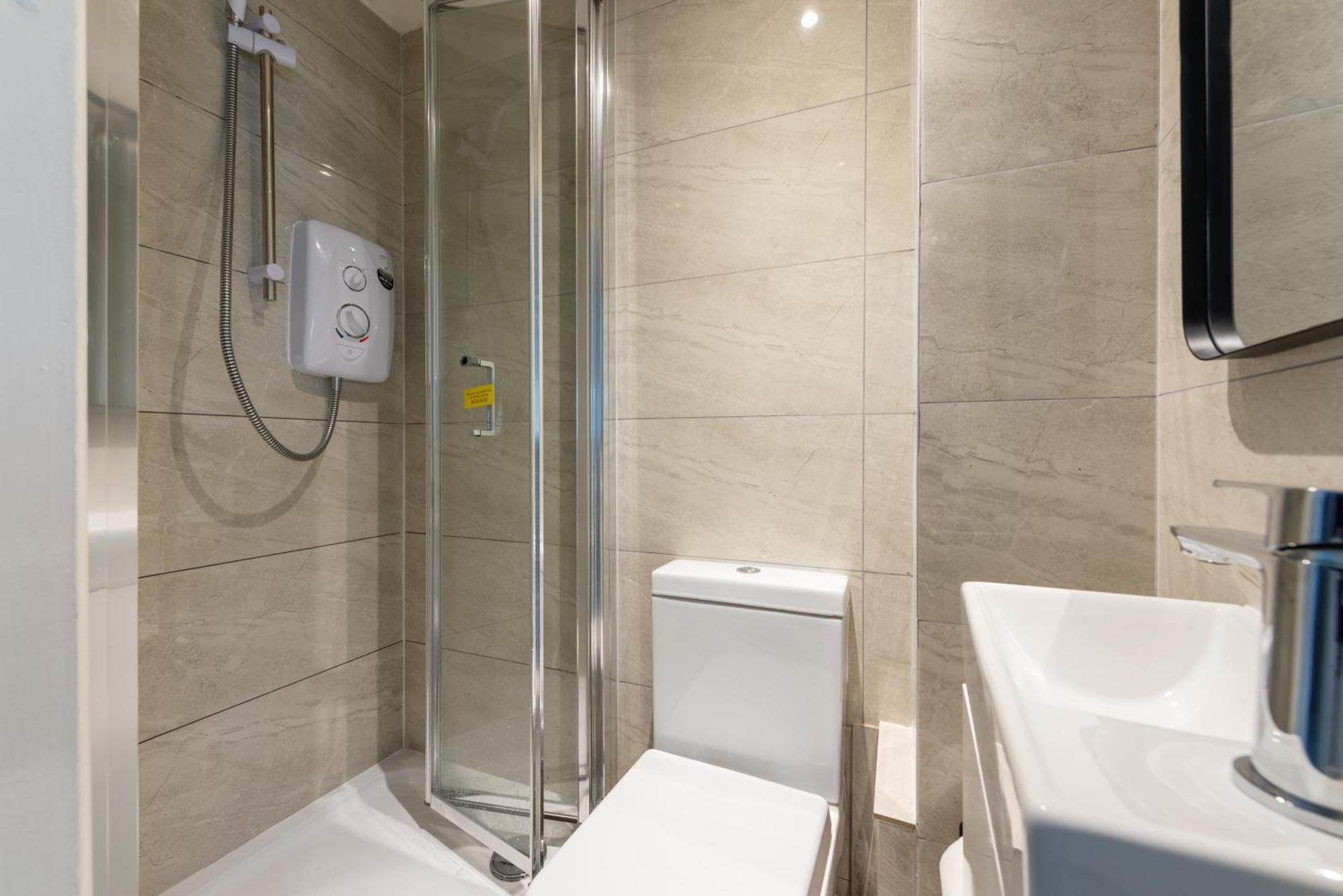 Apartment Stylish 2 Bedroom In The Heart Of Soho Gs5 London