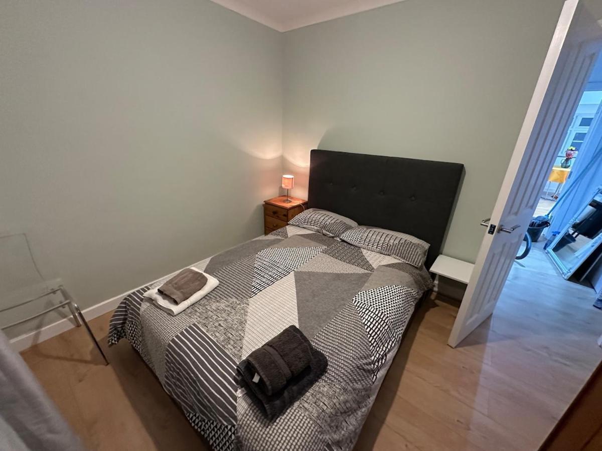 Newly Refurbished Two Bedrooms Flat London