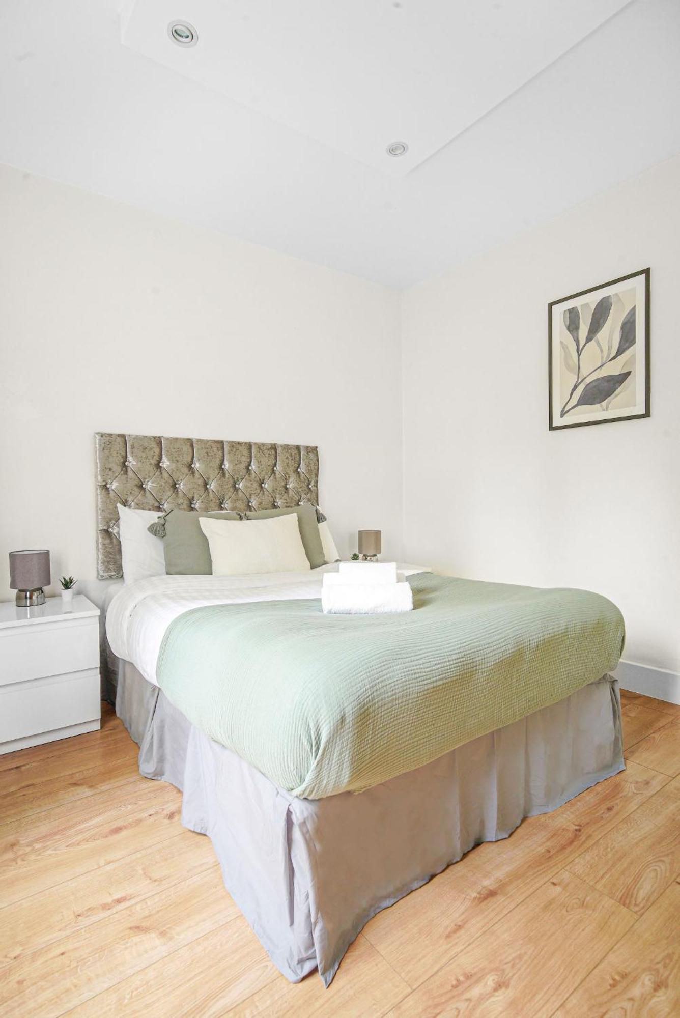 Bnbnova - Paddington - 3br With Balcony Apartment *