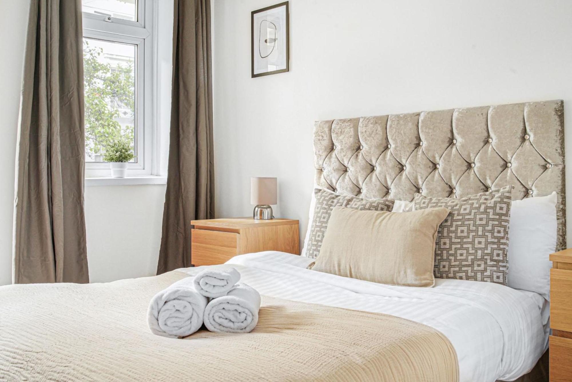 Bnbnova - Paddington - 3br With Balcony Apartment *