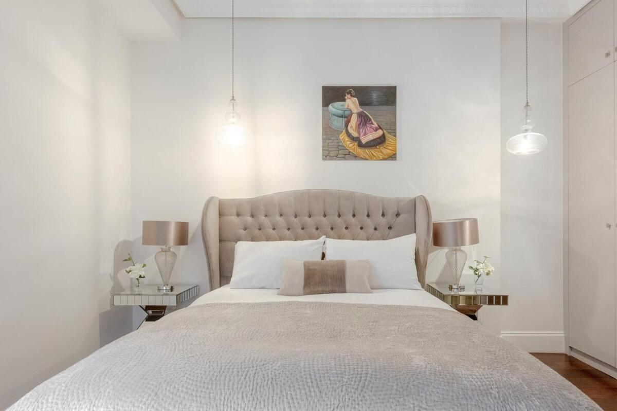 Ultra Luxury 3 Bedrooms Flat In Hyde Park Apartment London