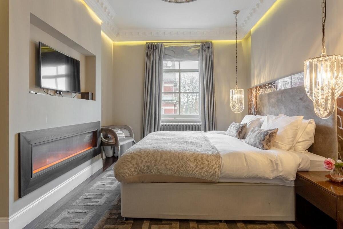 Ultra Luxury 3 Bedrooms Flat In Hyde Park London