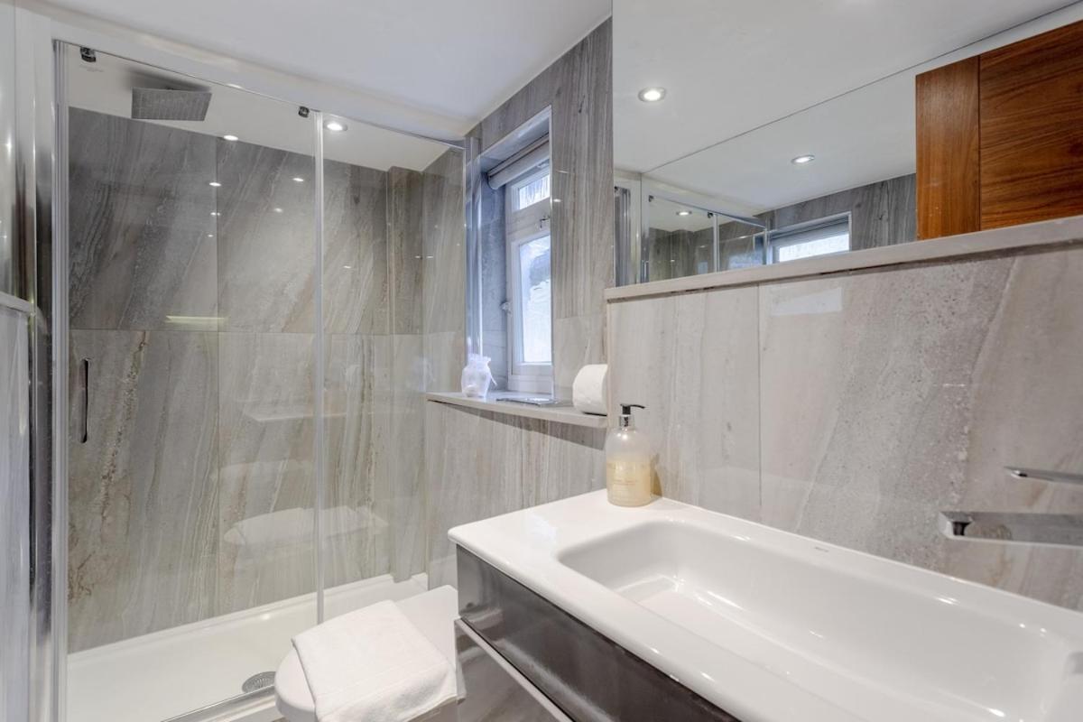 Ultra Luxury 3 Bedrooms Flat In Hyde Park Apartment *