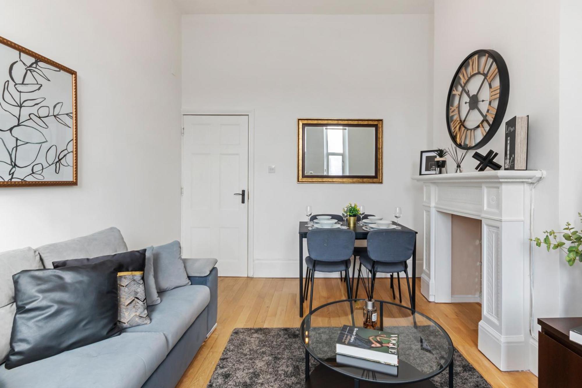 Apartment Tranquil In *