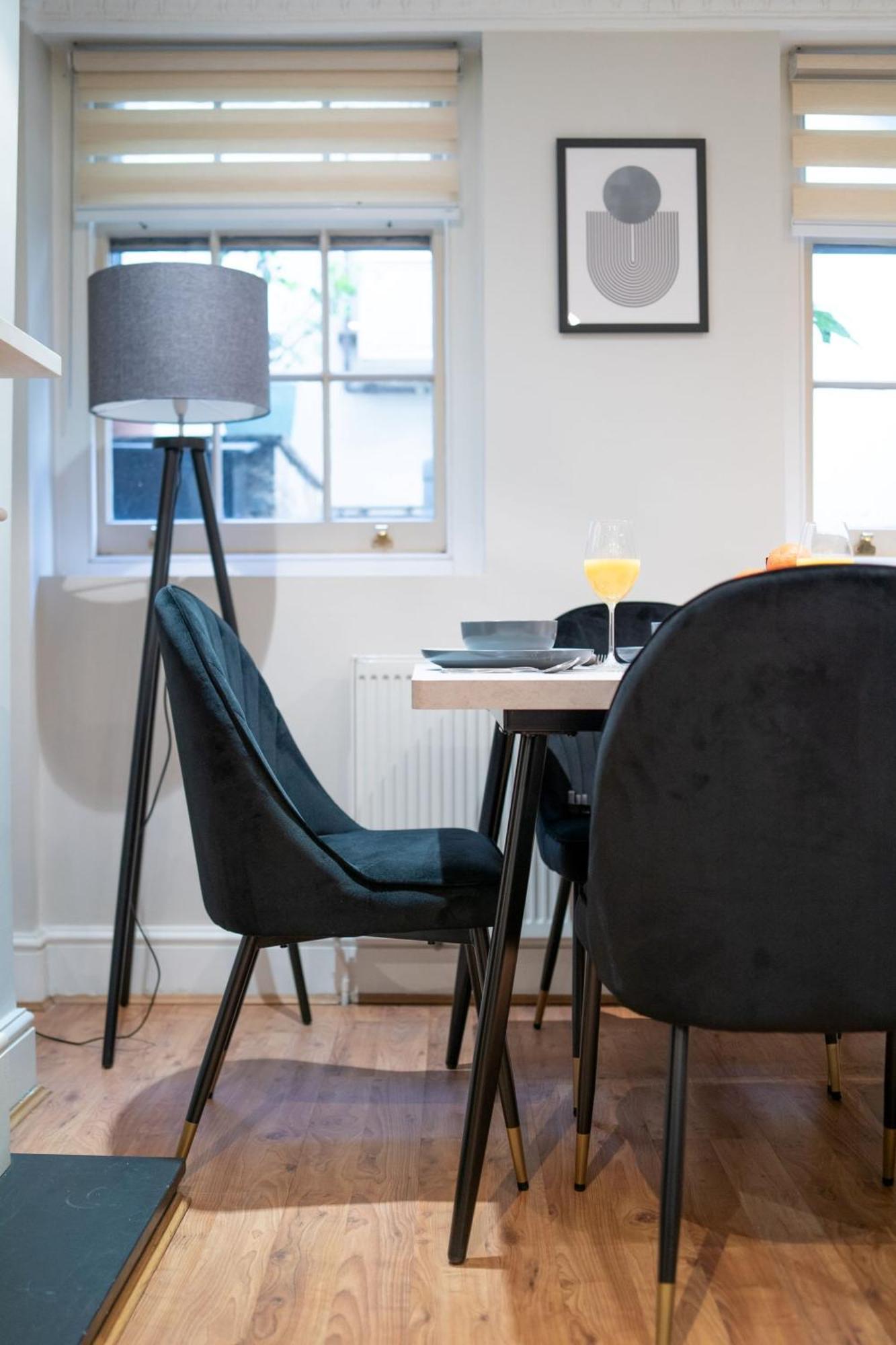 Bnbnova - 2br With Patio - Vauxhall & Waterloo Apartment