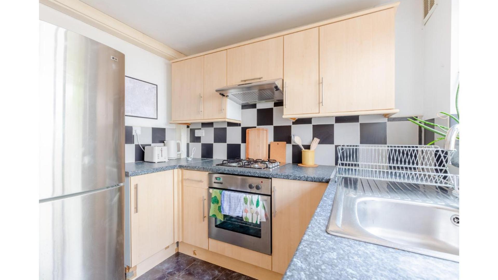 Redesigned 1bd Victorian Coach House Dalston *