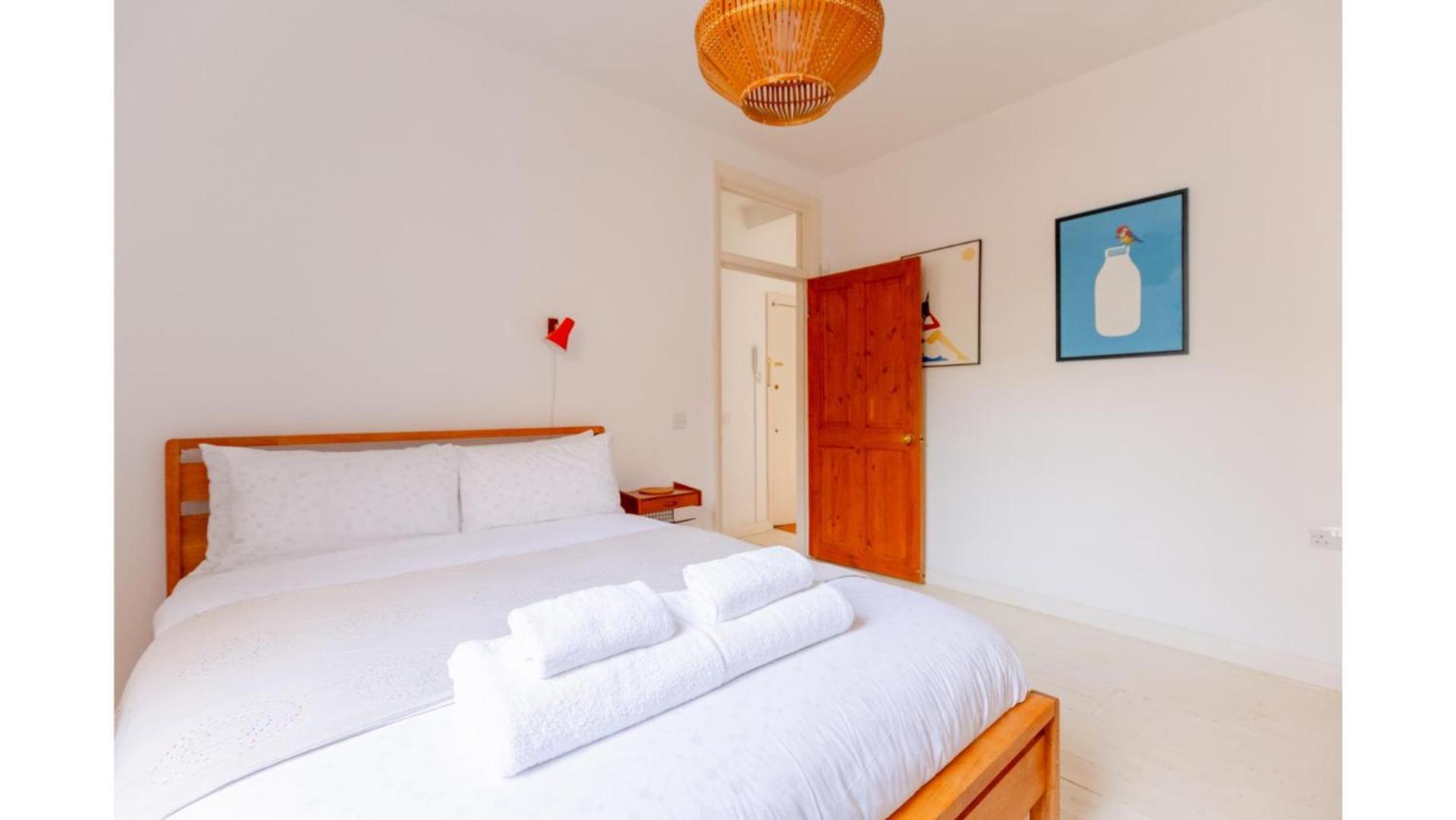 Apartment Redesigned 1bd Victorian Coach House Dalston London