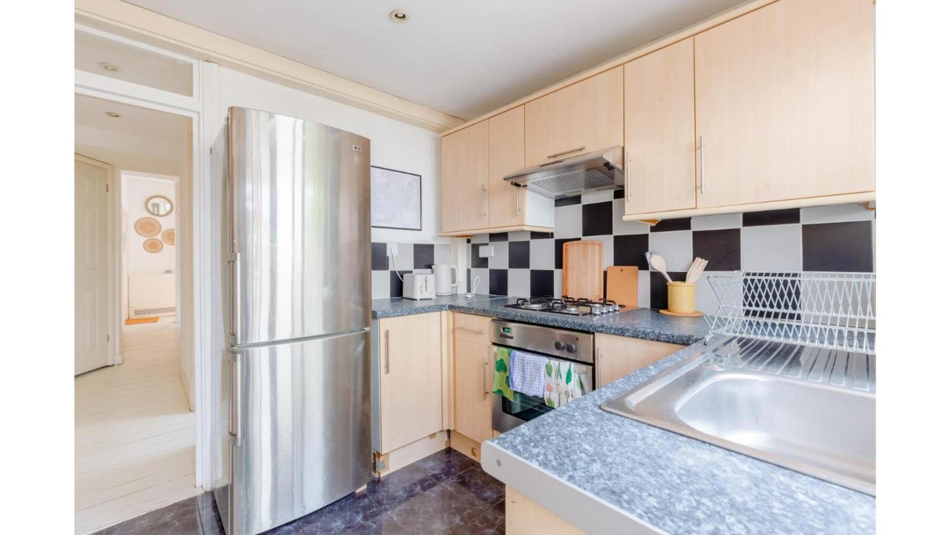 Redesigned 1bd Victorian Coach House Dalston