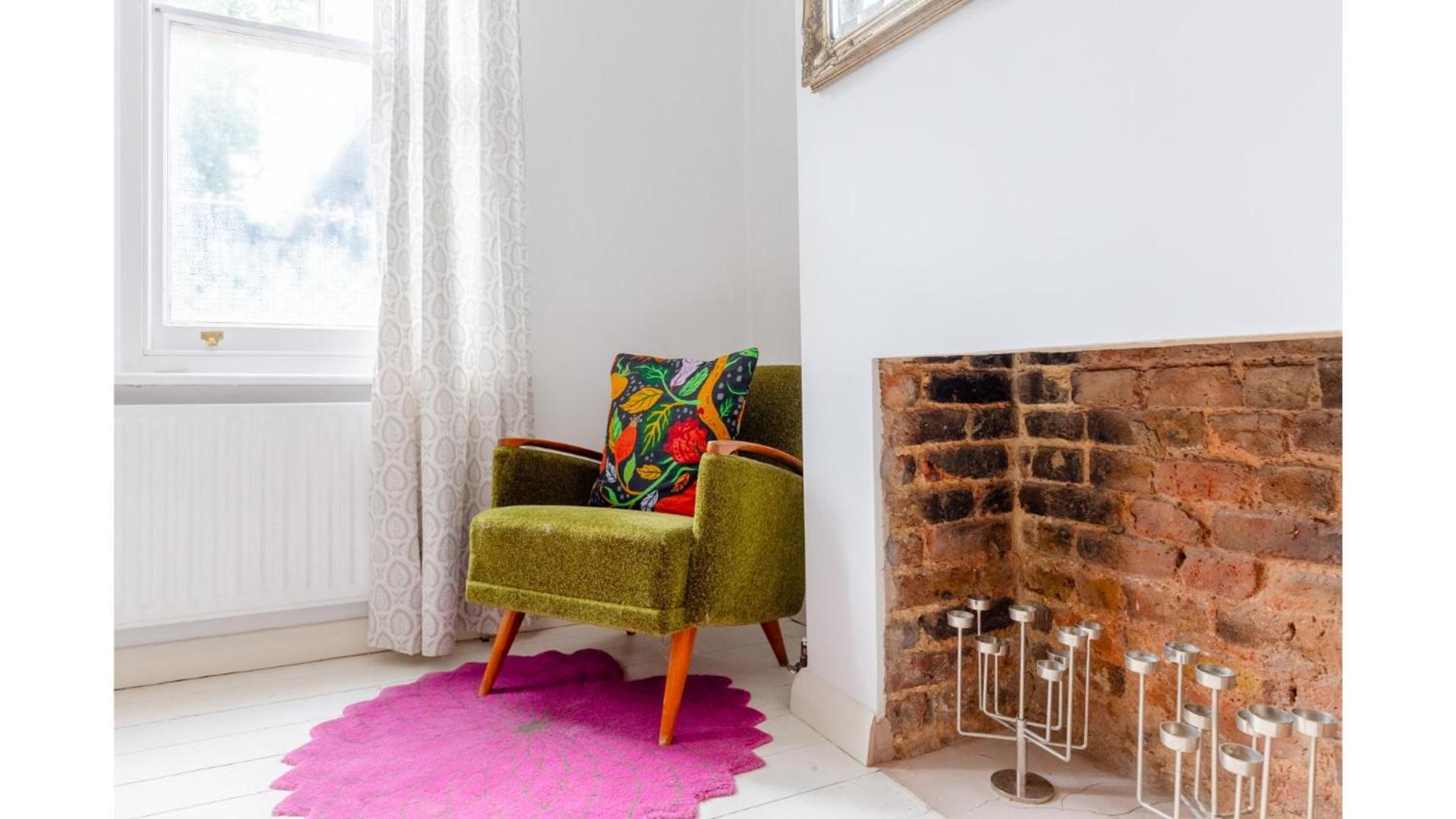 Apartment Redesigned 1bd Victorian Coach House Dalston