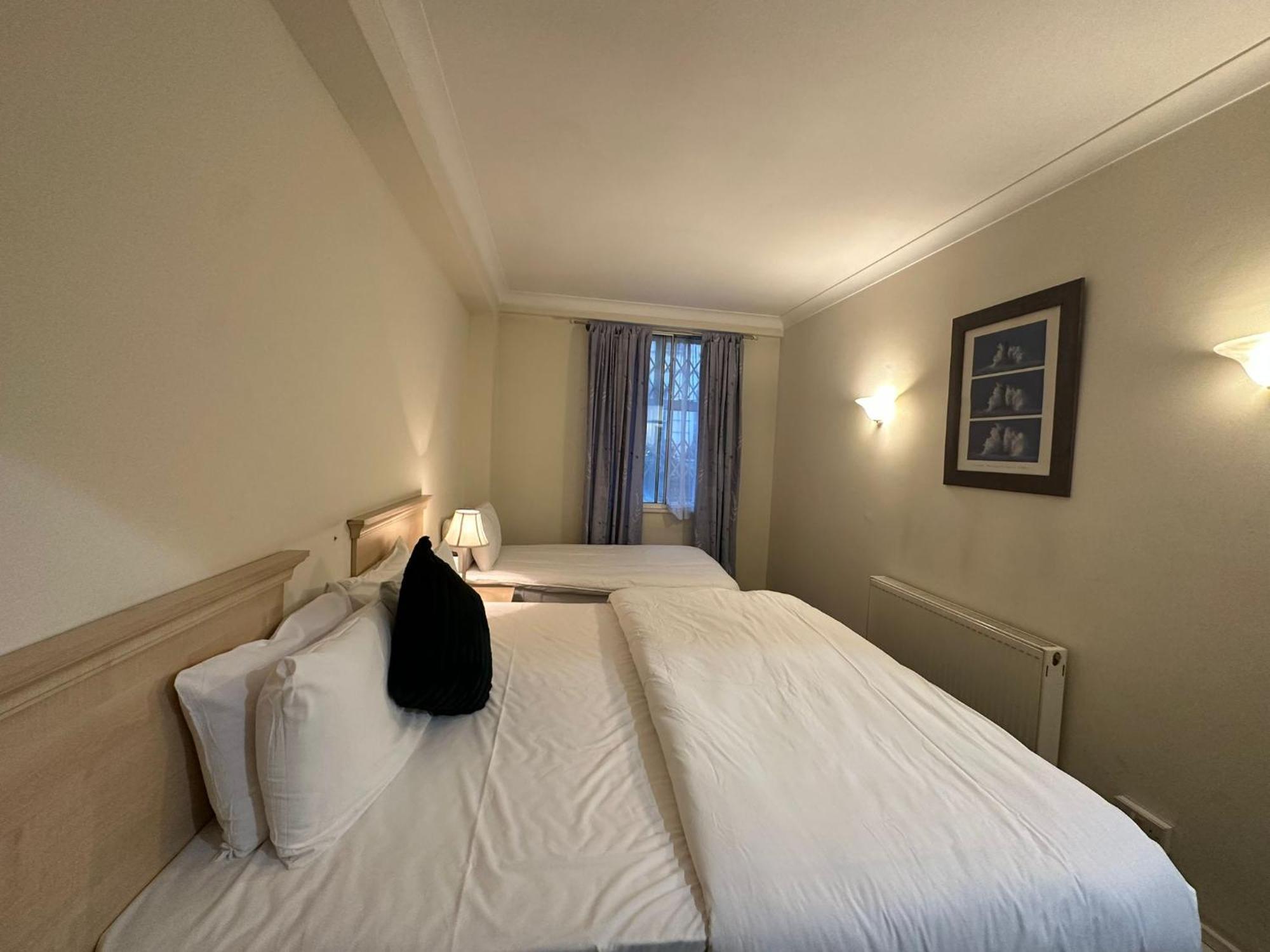 Luxurious 1-bedroom In The Heart Of Mayfair H1 Apartment London