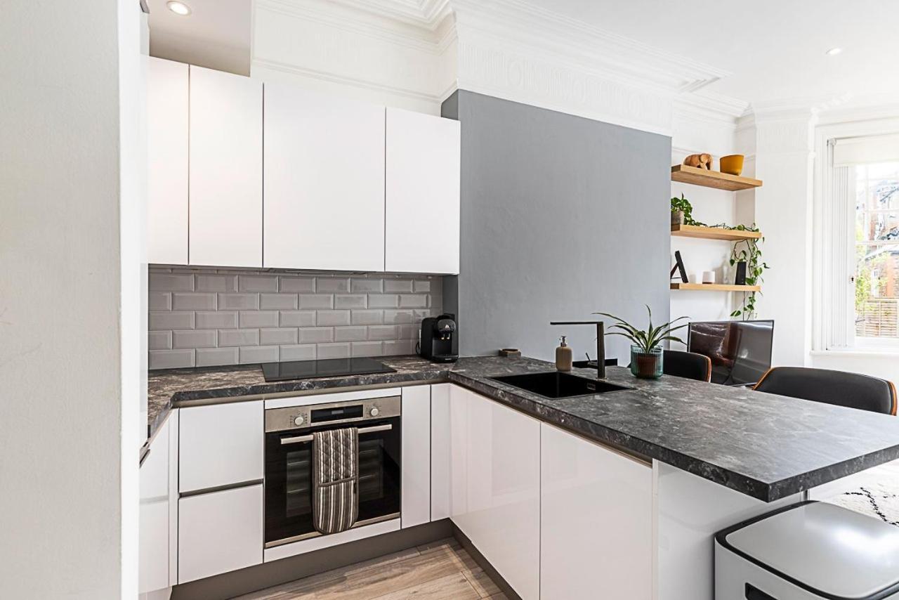 Stylish Hideaway Flat At Milton Park Highgate Apartment *
