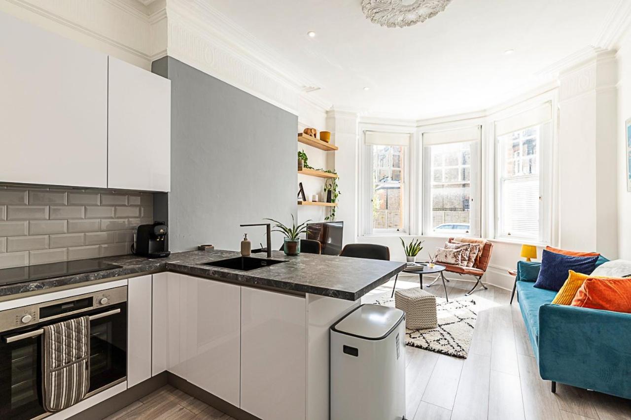 Stylish Hideaway Flat At Milton Park Highgate Apartment *