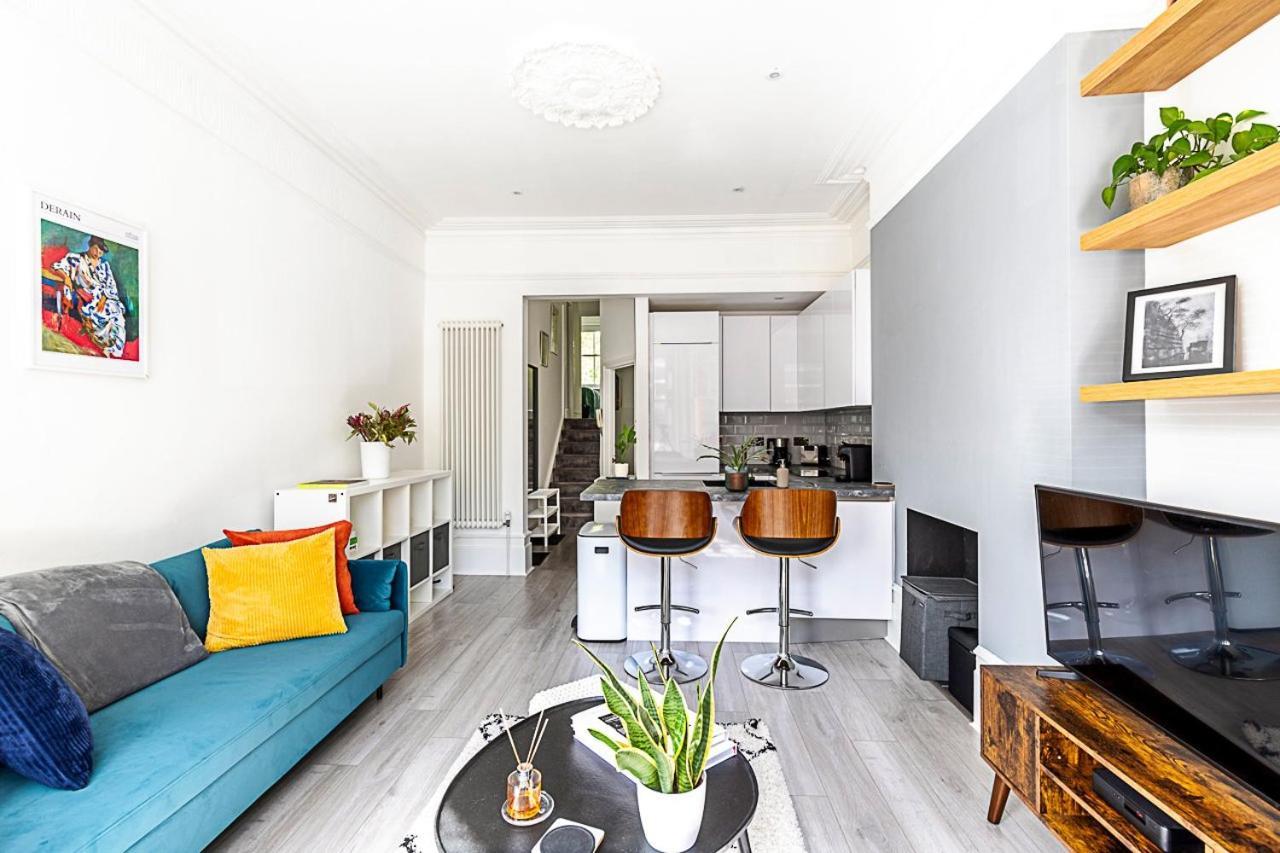 Stylish Hideaway Flat At Milton Park Highgate London