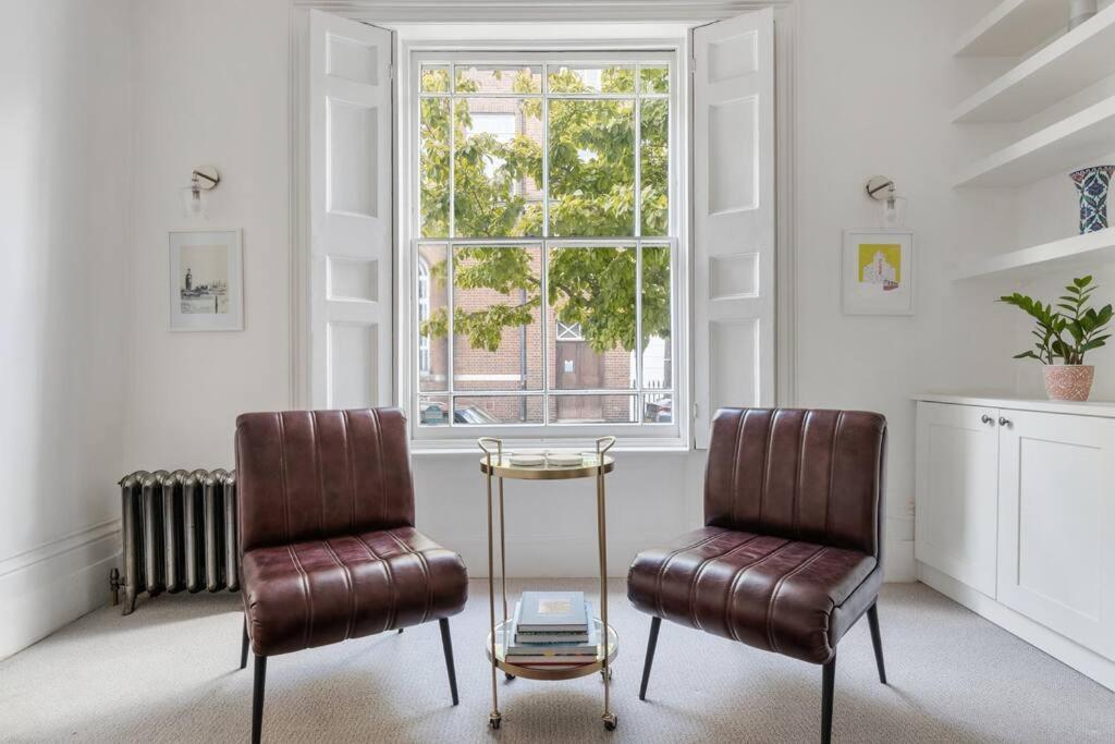 Apartment Family House Up To 8ppl With Rooftop Terrace London