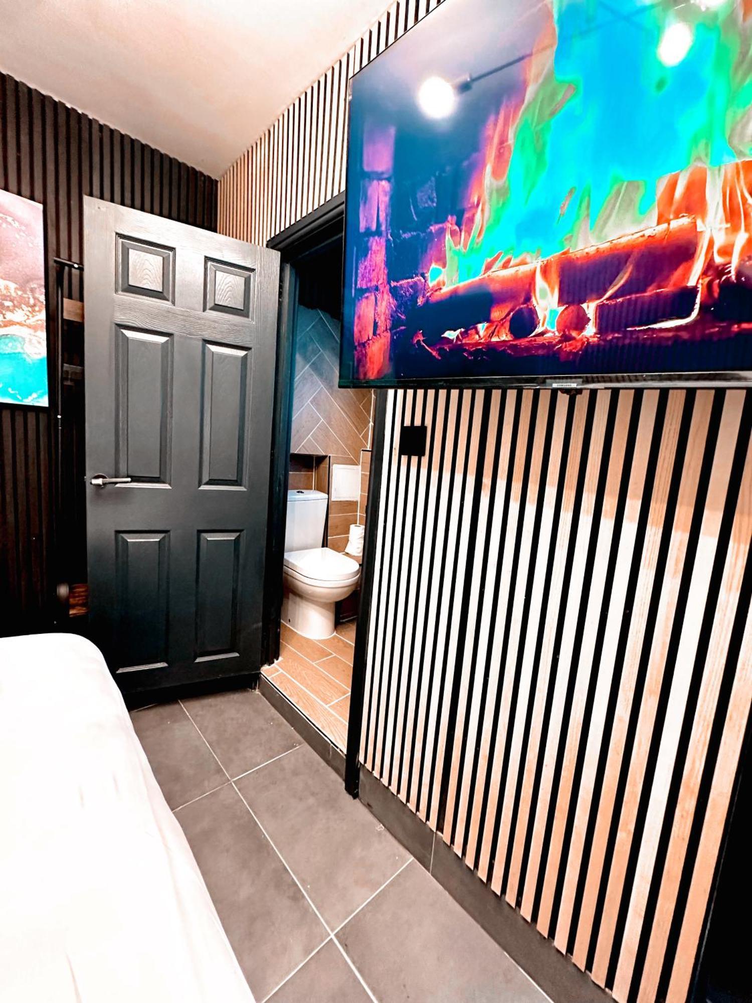 G Eighty Four Aparthotel London