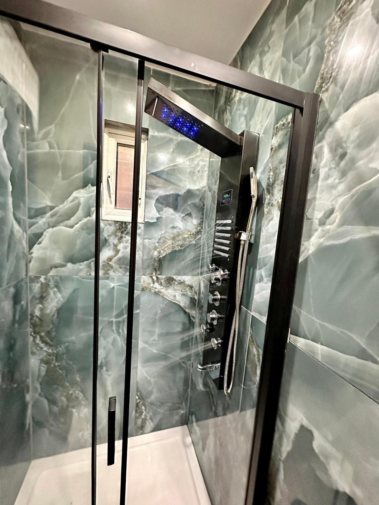G Eighty Four Aparthotel London