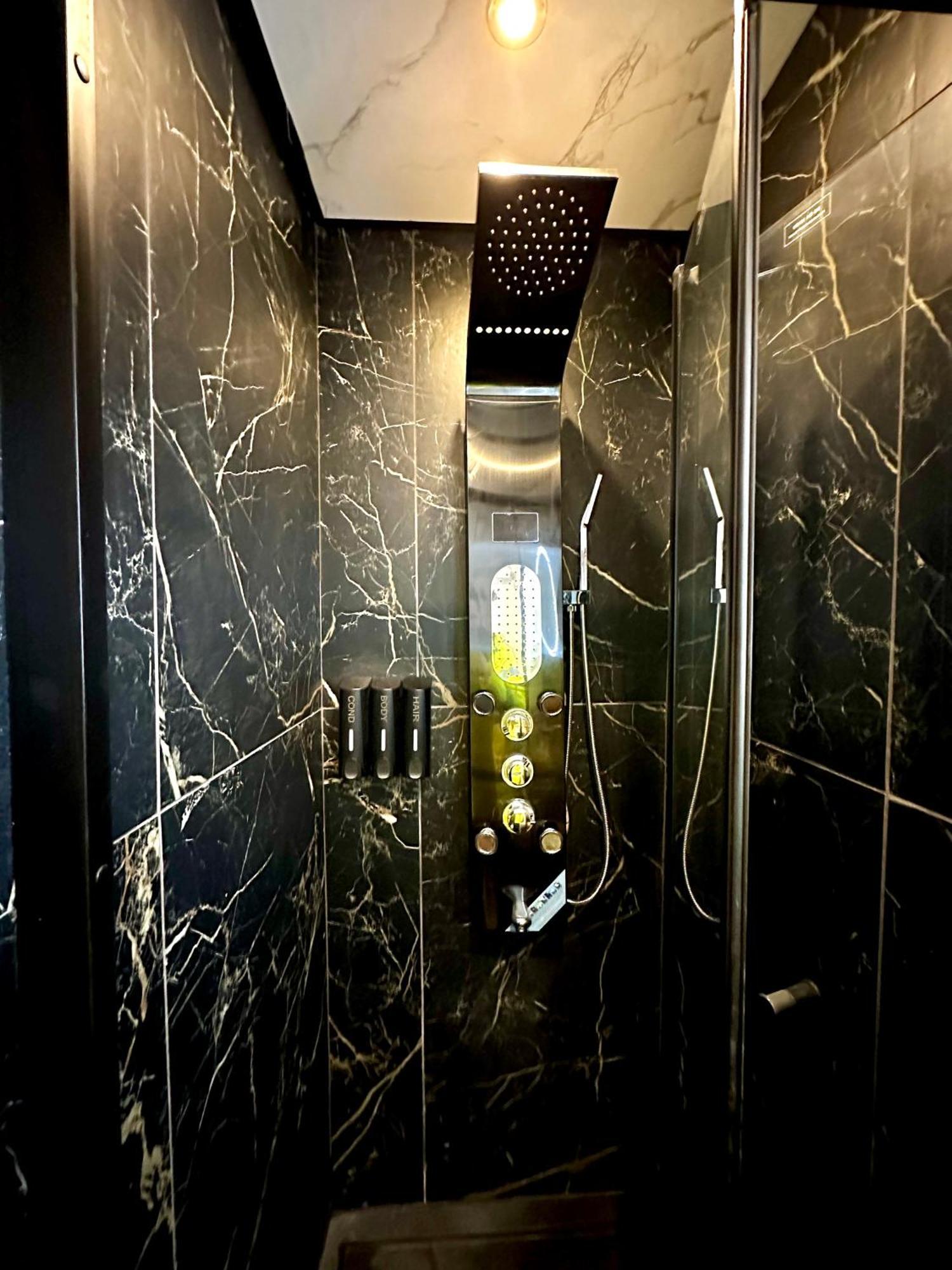 G Eighty Four Aparthotel London