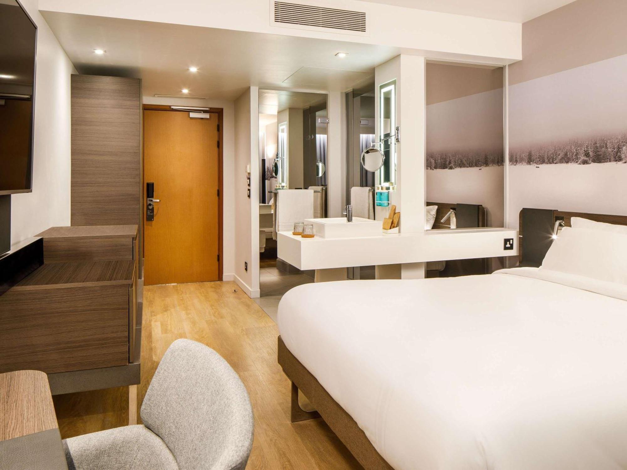 Novotel Bridge 4* London