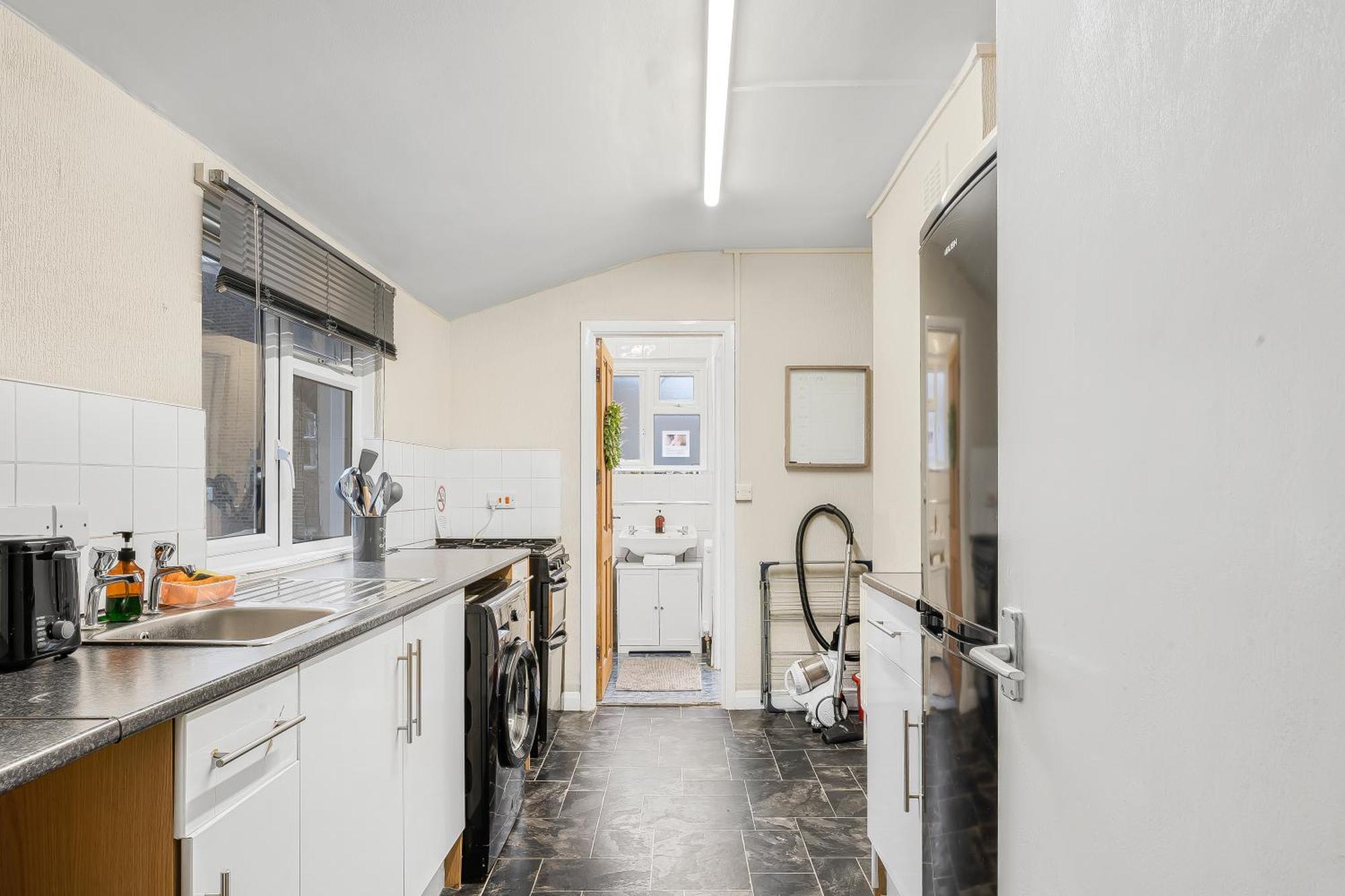 Spacious One Bedroom Private Flat In Brixton +wifi Appartement Londen