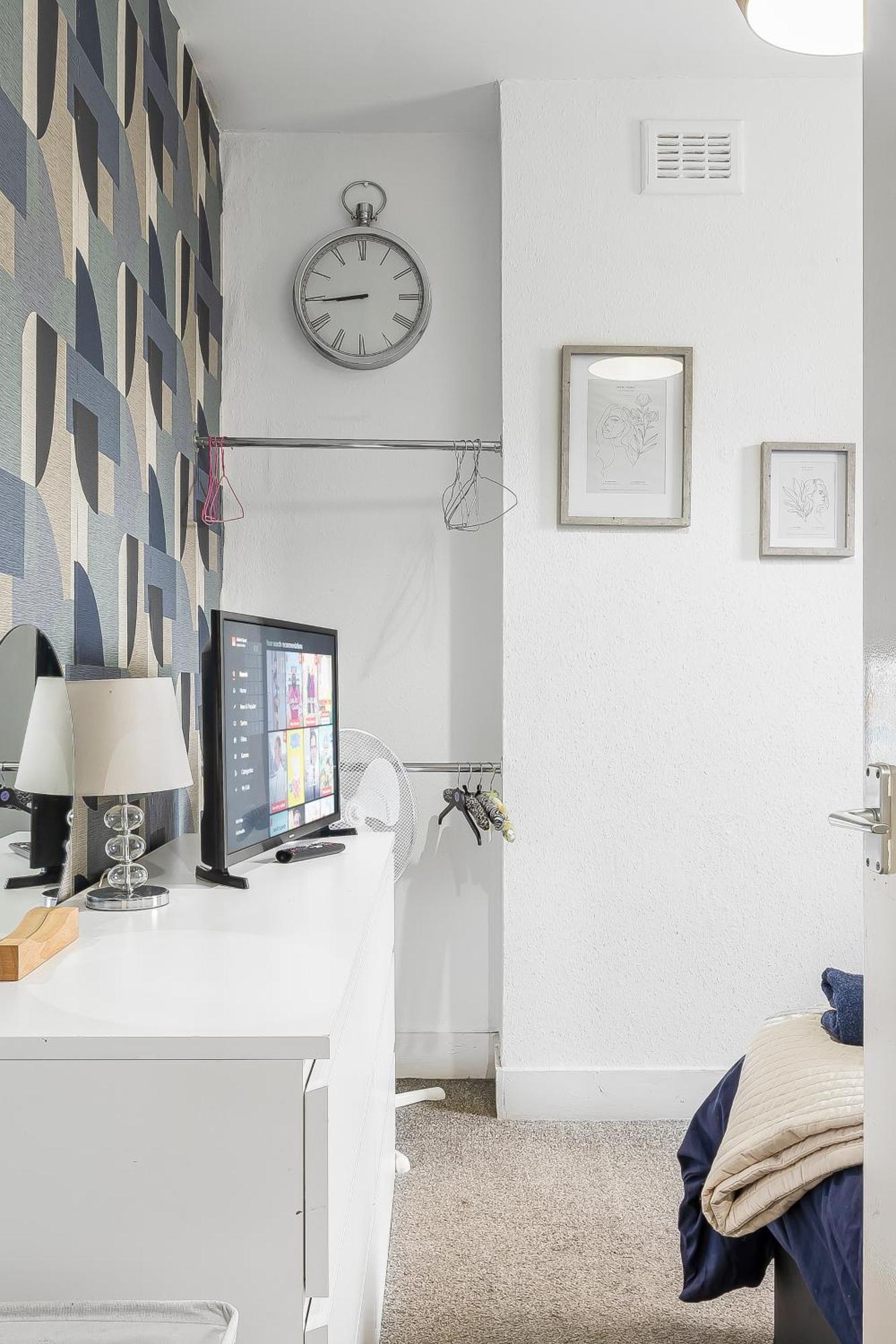 Spacious One Bedroom Private Flat In Brixton +wifi * Londen