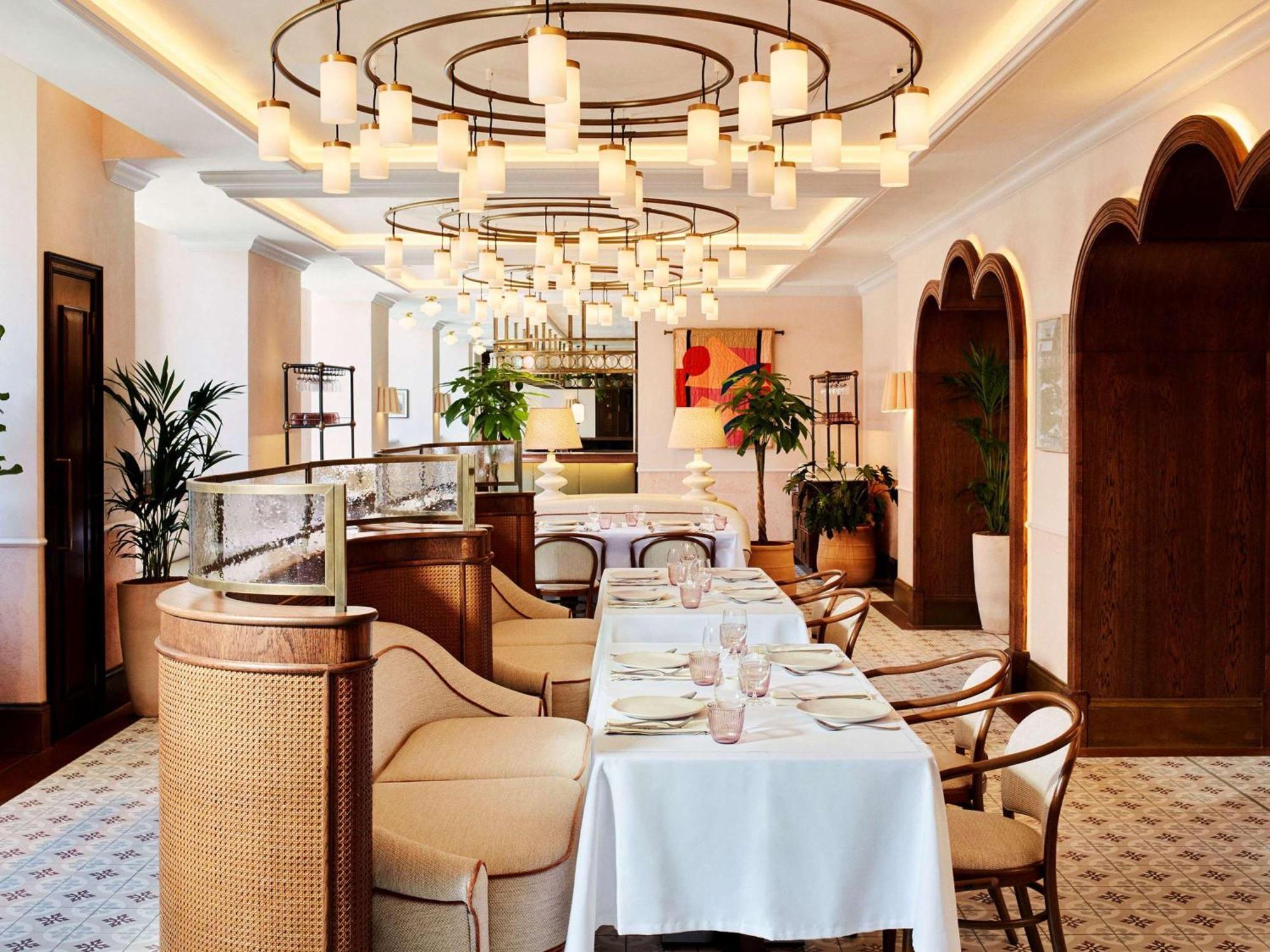 Hotell Hyde 4*