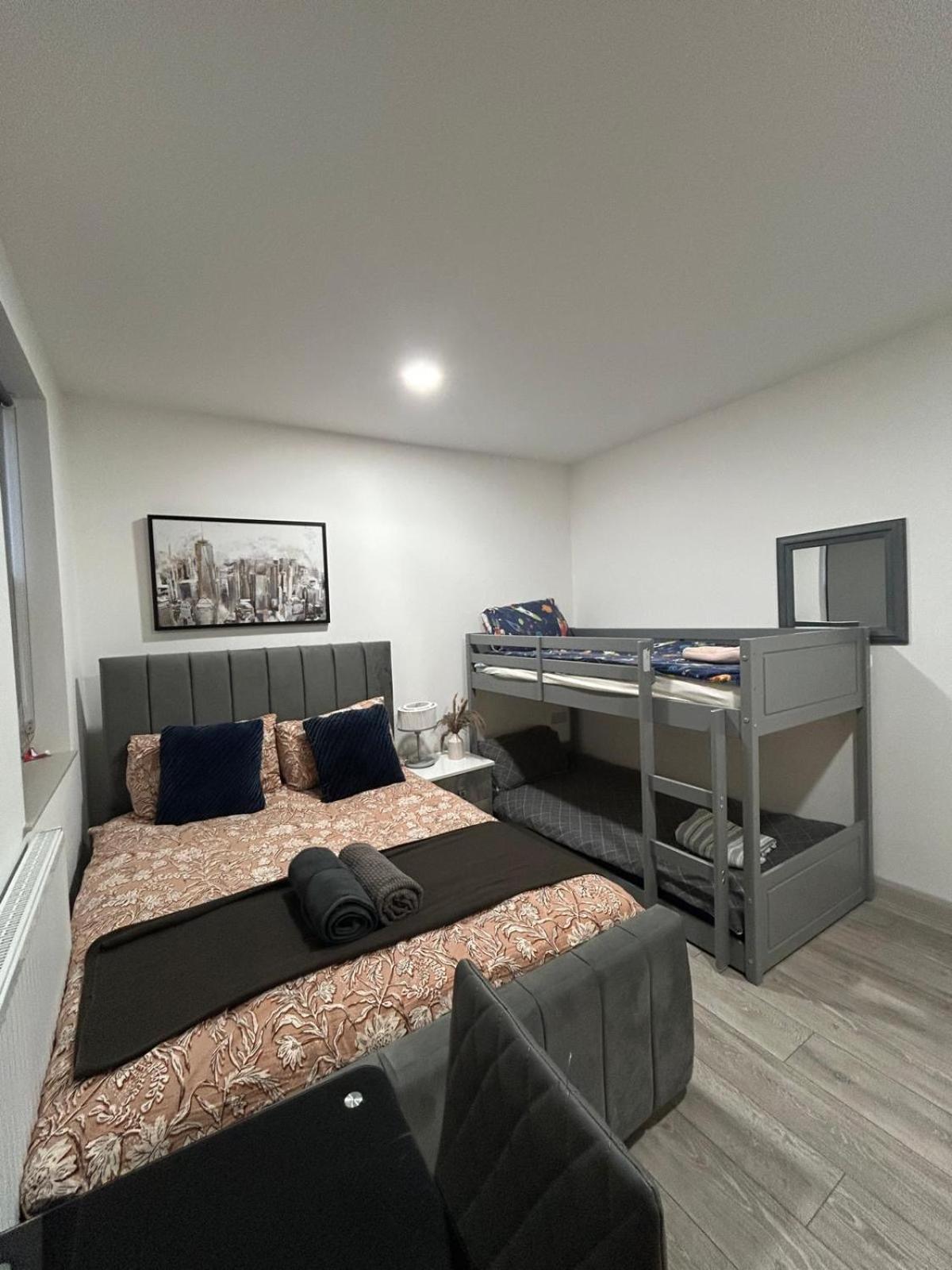 Appartement Luxury 1 Bedroom With Open Plan Kitchen For 6 Person In London! E1 *