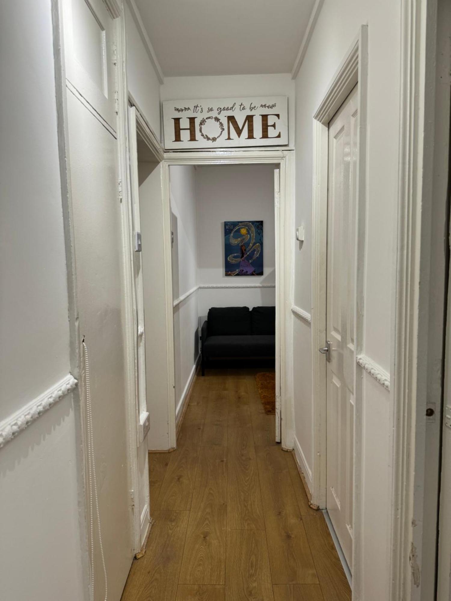 Lovely Spacious 2 Bedroom Flat In Bethnal Green, 3mins Away From Station Apartment