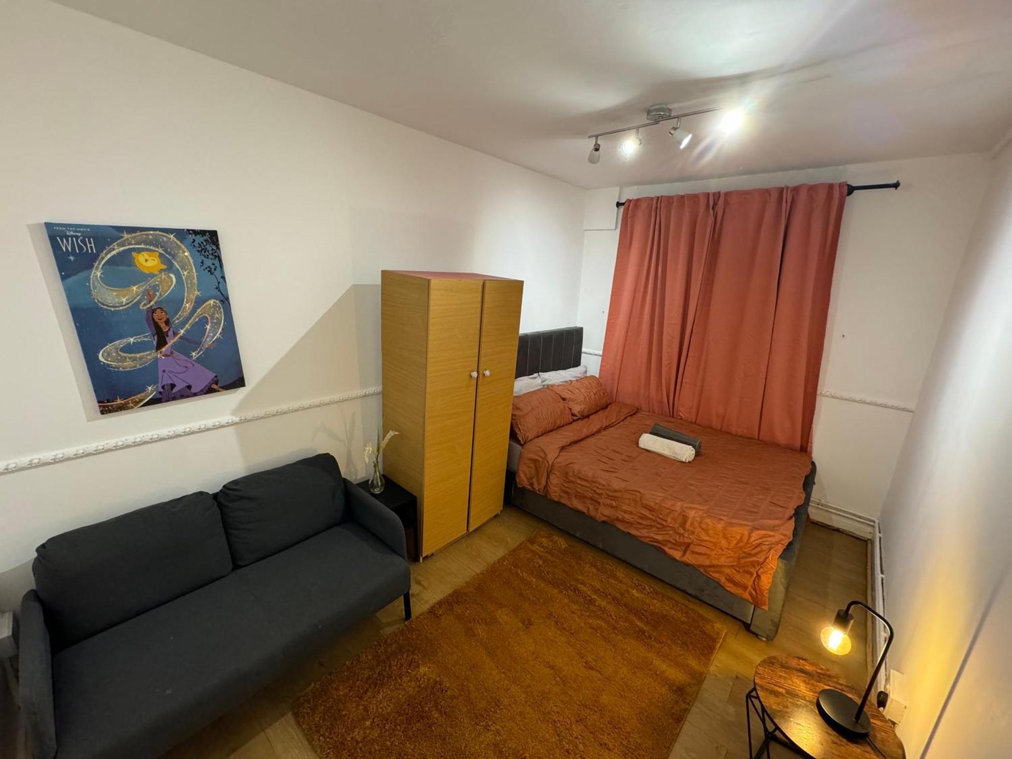 Apartment Lovely Spacious 2 Bedroom Flat In Bethnal Green, 3mins Away From Station *
