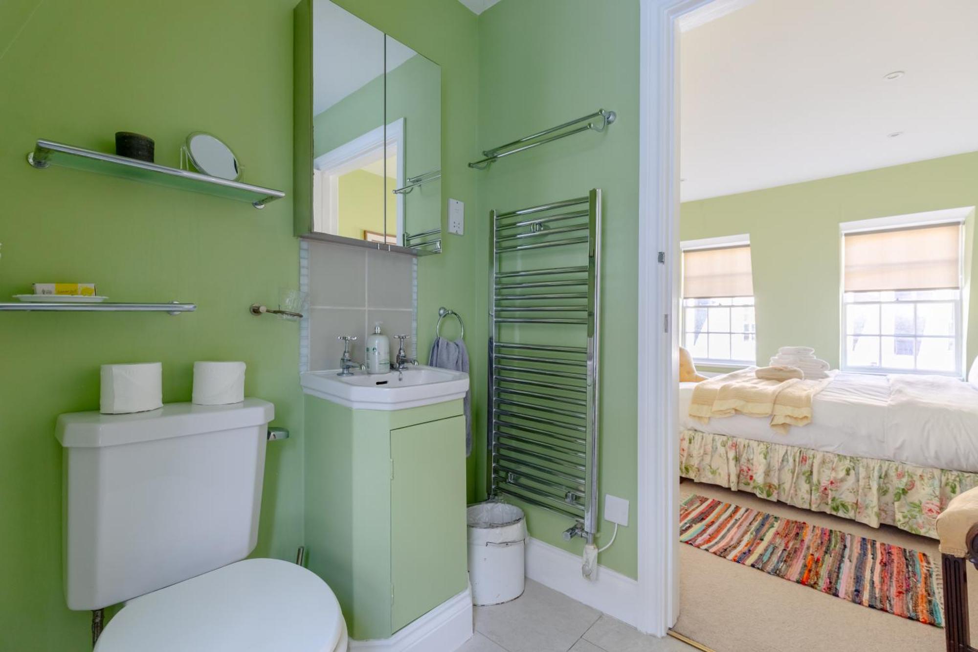 Regal Haven 4 Bed Near Buckingham Palace Apartment