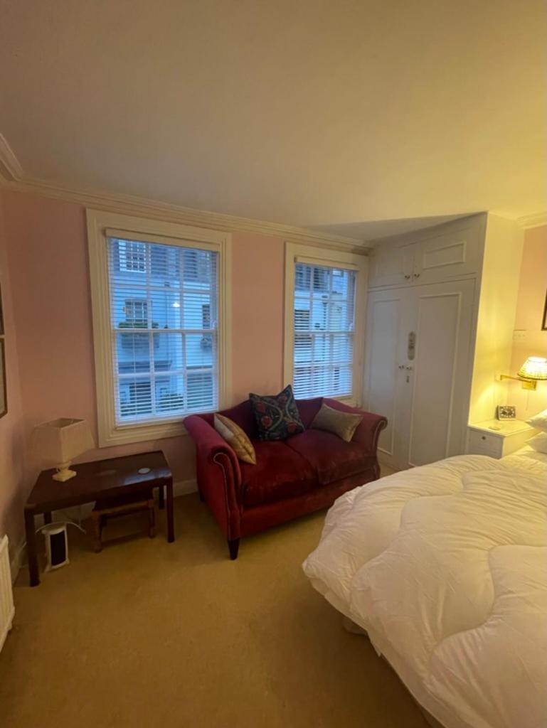 Regal Haven 4 Bed Near Buckingham Palace Apartment
