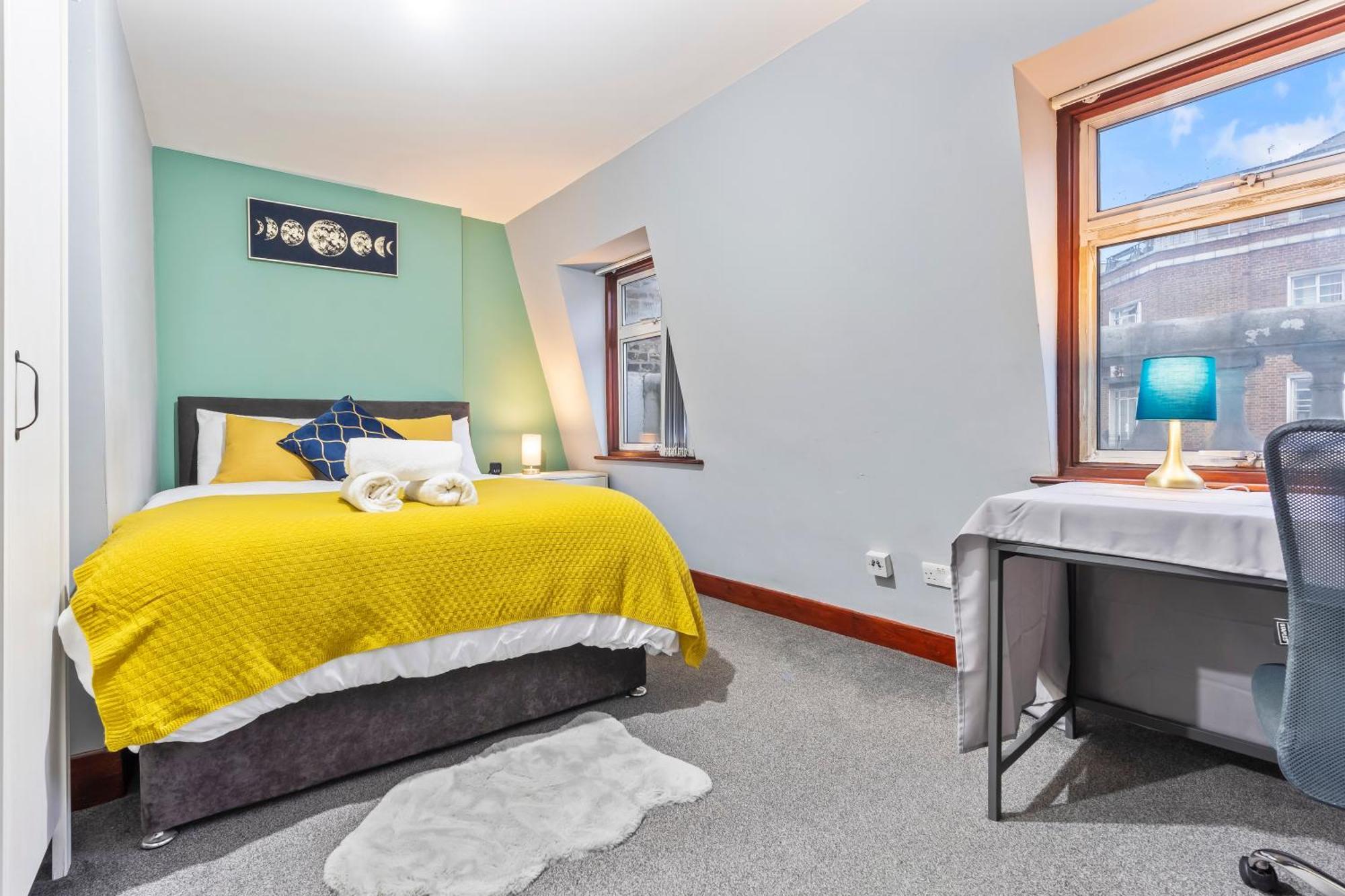 Spacious 3br Flat In Paddington And Hyde Park Apartment