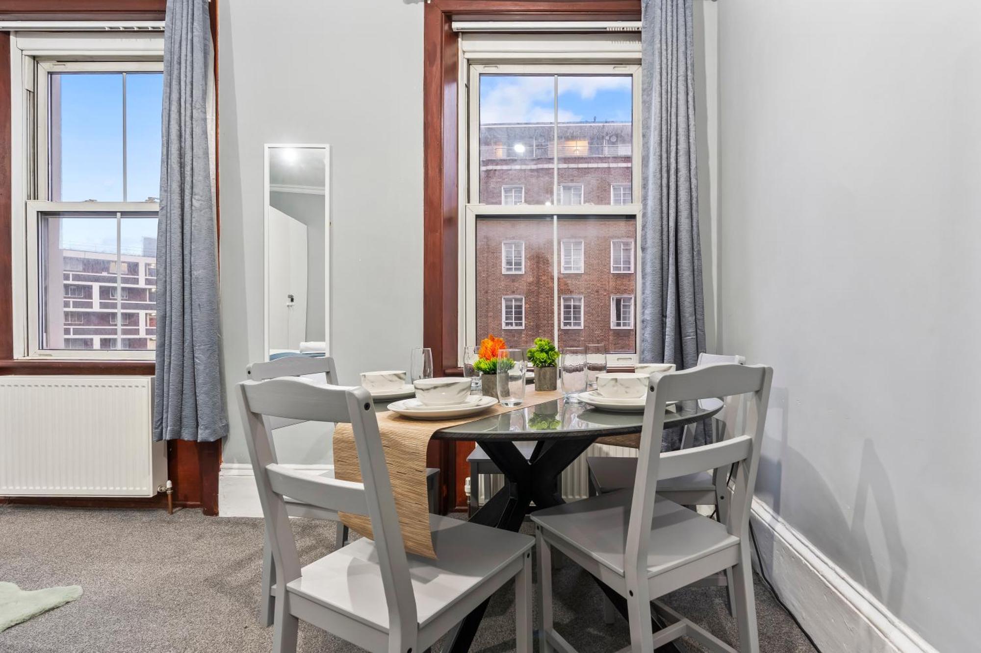 Spacious 3br Flat In Paddington And Hyde Park * London