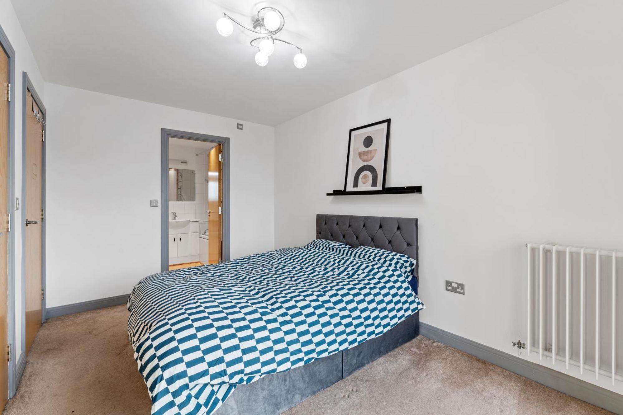 Luxury Silvertown Way * London