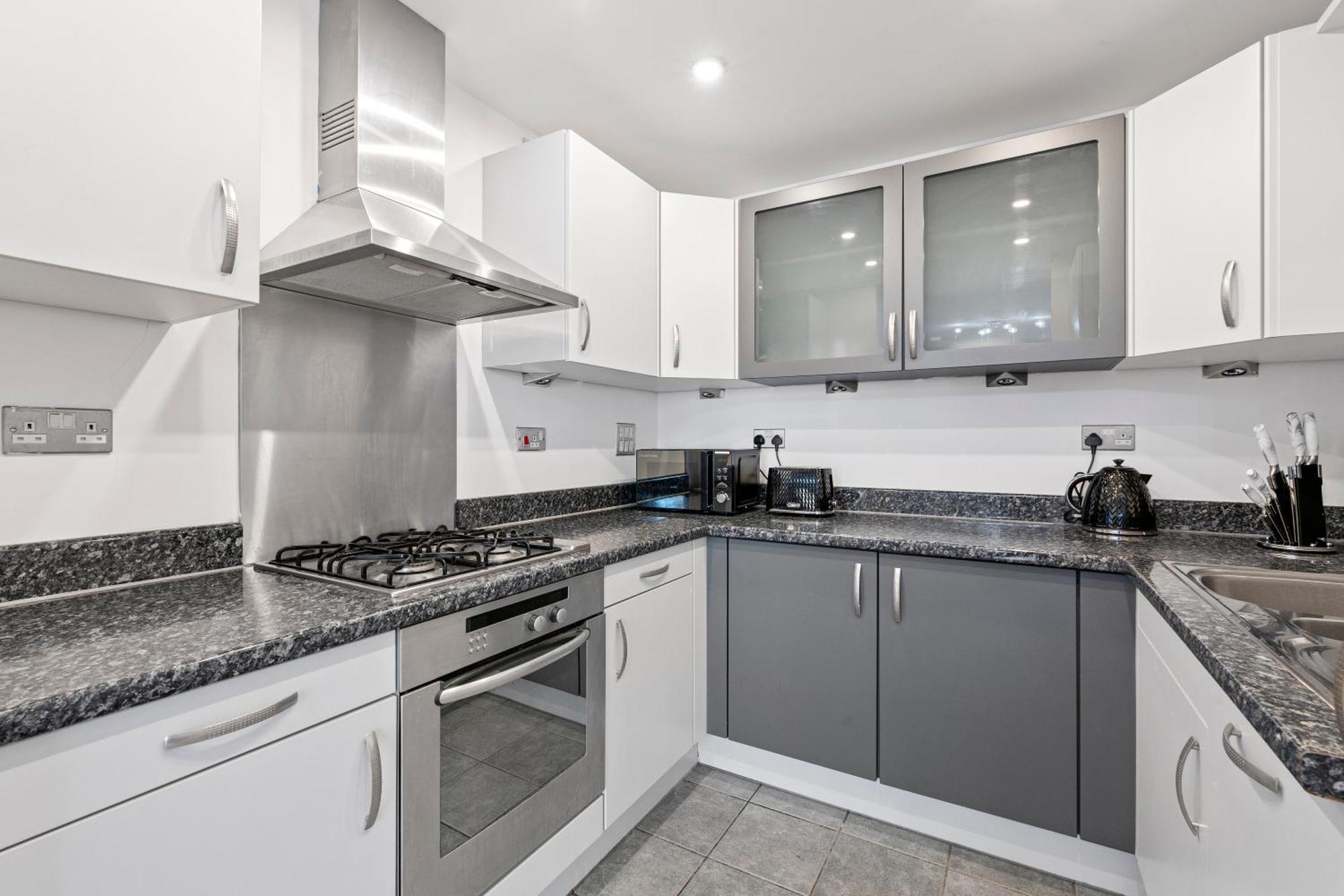 Luxury Silvertown Way Apartment