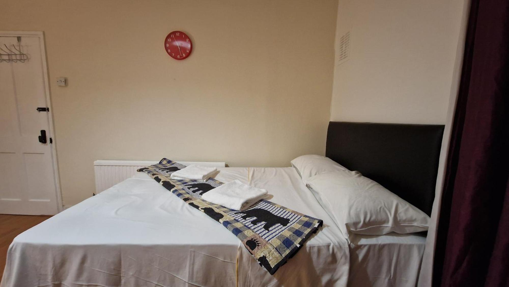The Cosy Newcourt House, 6-sleeper - 15 Minutes From Zone 1 Londres