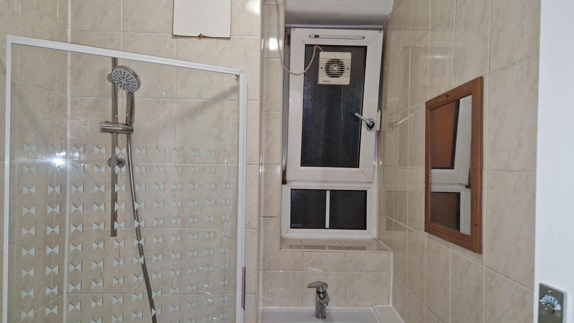 The Cosy Newcourt House, 6-sleeper - 15 Minutes From Zone 1 Apartamento *