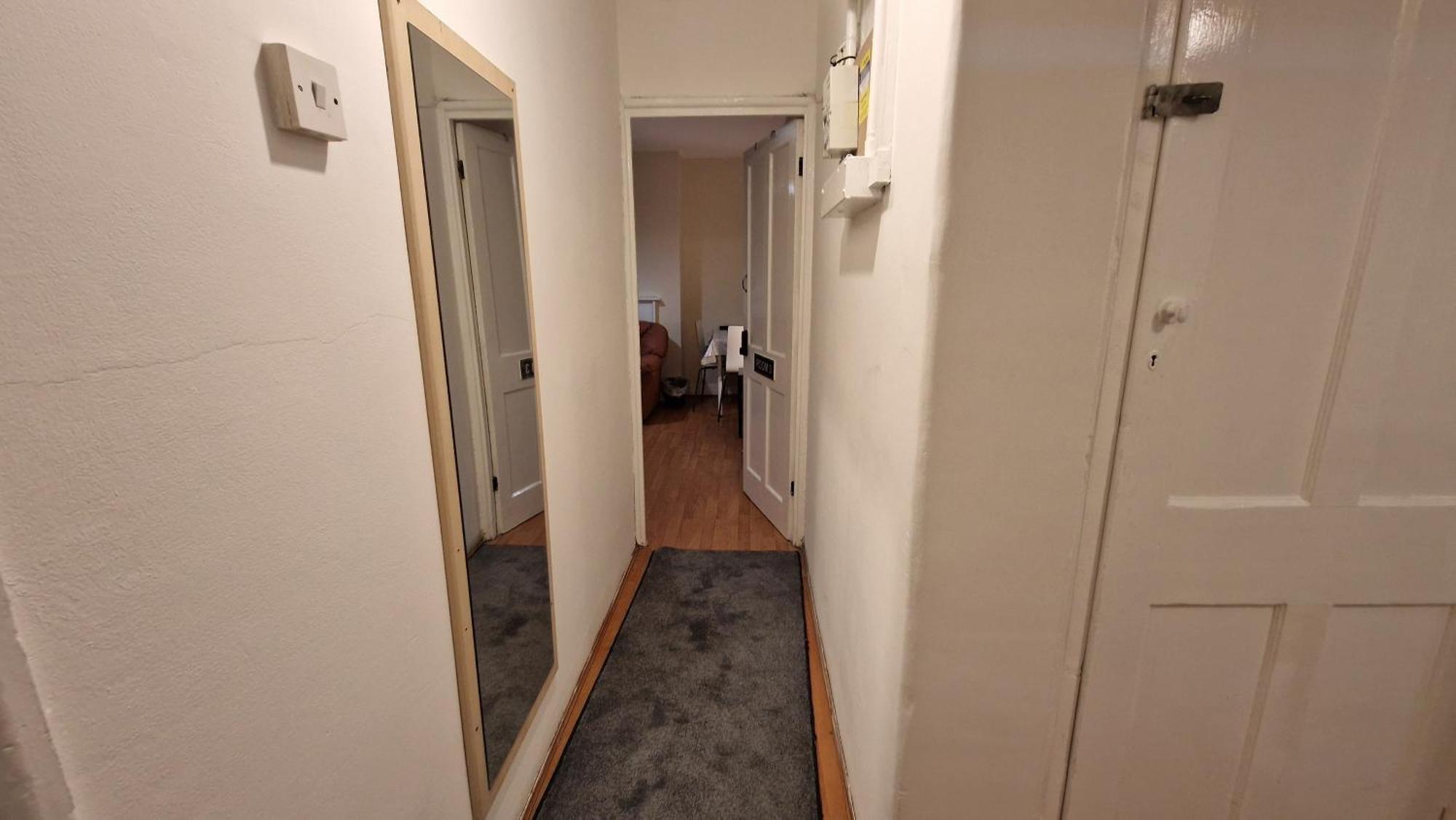 The Cosy Newcourt House, 6-sleeper - 15 Minutes From Zone 1 * Londres