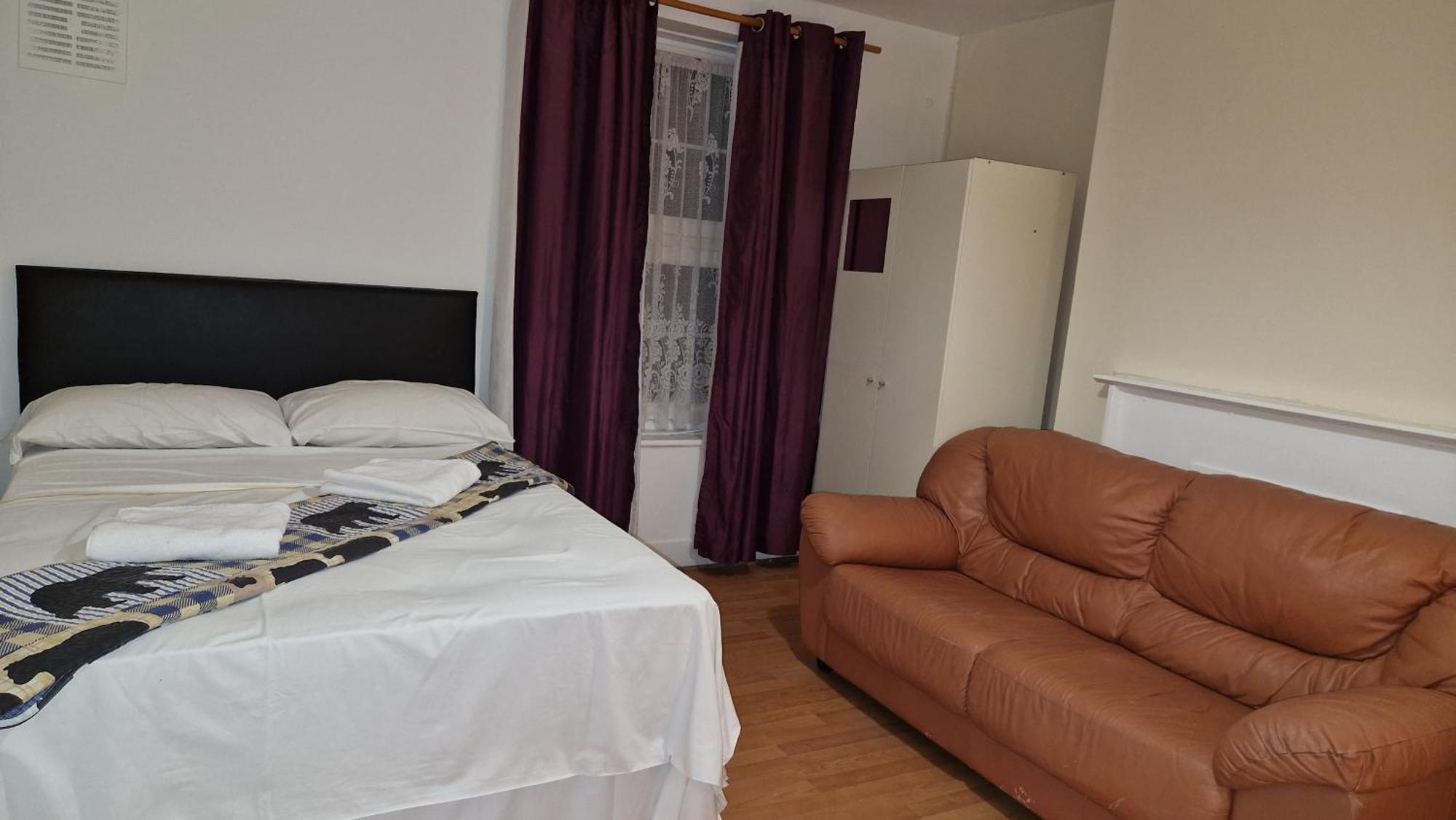 The Cosy Newcourt House, 6-sleeper - 15 Minutes From Zone 1 Apartamento *