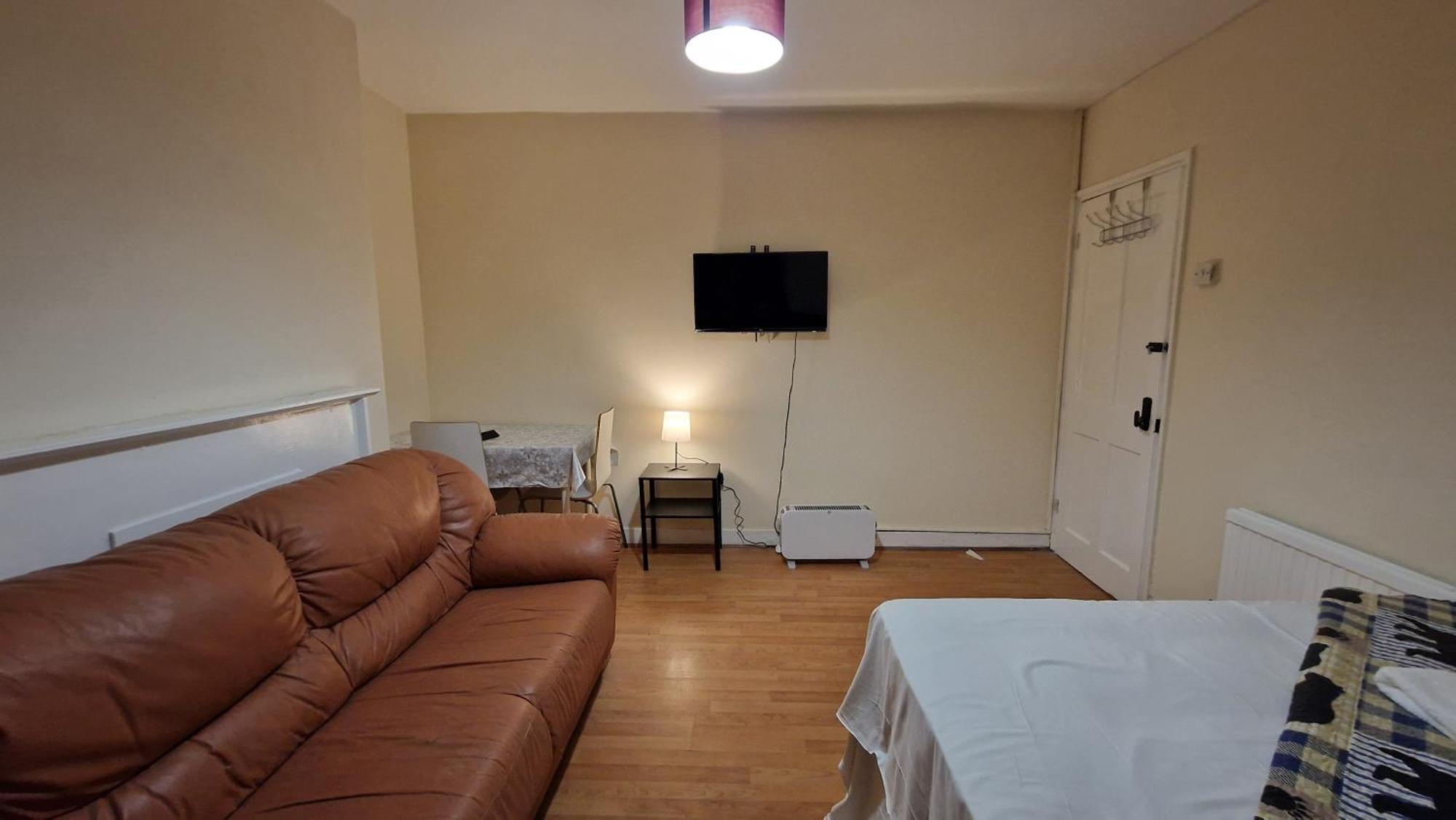 Apartamento The Cosy Newcourt House, 6-sleeper - 15 Minutes From Zone 1