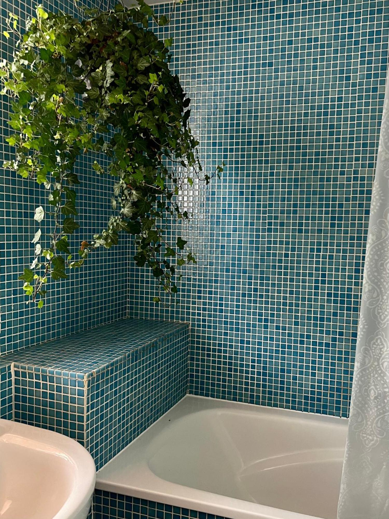 Guest house Huge For Recharge And Relaxation In Loft With Sauna In *