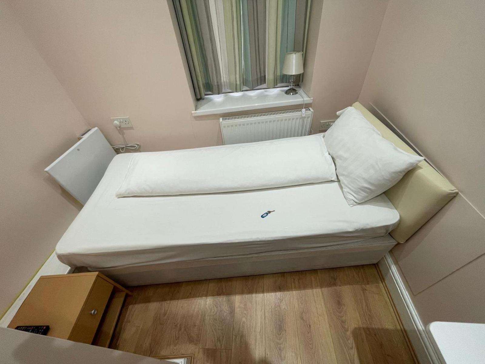 Accommodation Plus * London