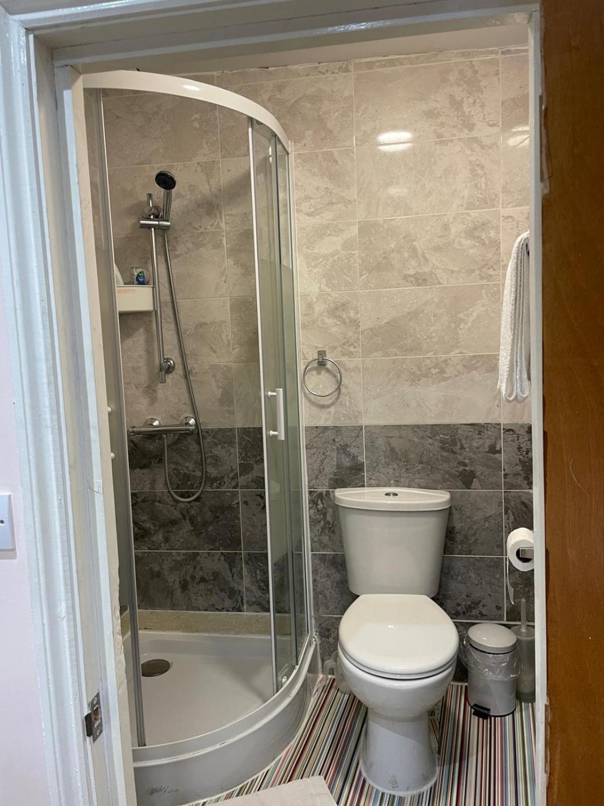 Accommodation Plus * London
