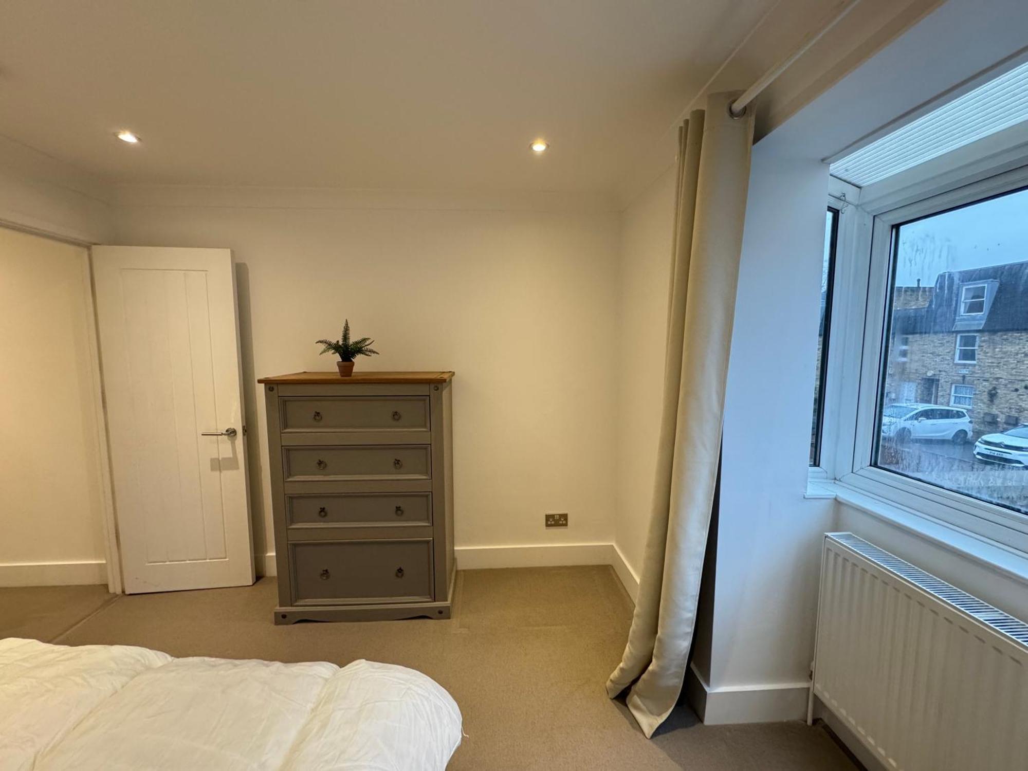 Charming 4bd 6 Mins From Nine Elms Station Сasa de vacaciones