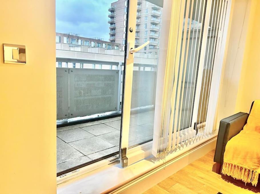 Deluxe In Royal Docks Appartement Londen