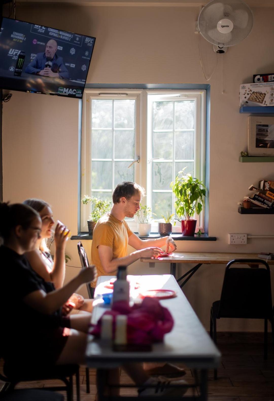 Backpackers Youth 18 - 35 Years Old Only Hostal