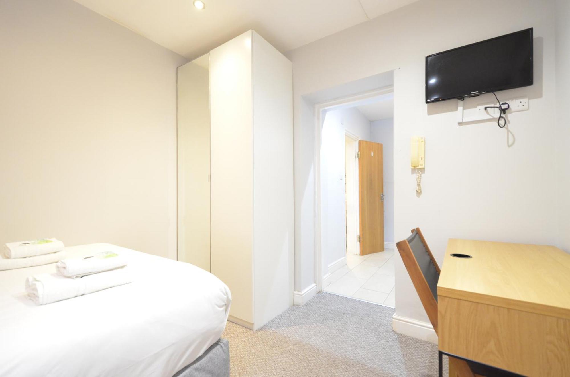 Hotel Amber Hotel-suites