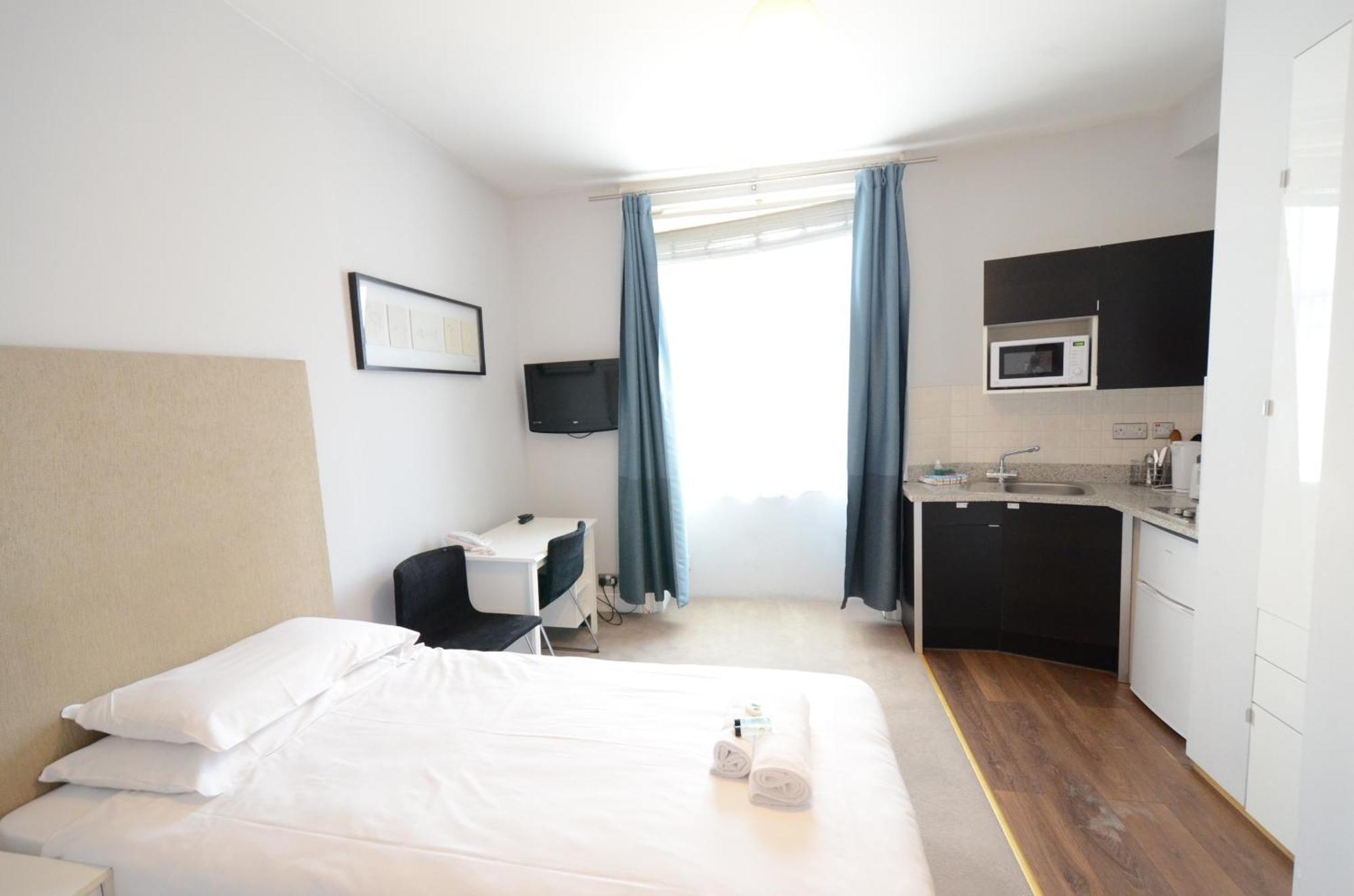 Hotel Amber Hotel-suites 3*